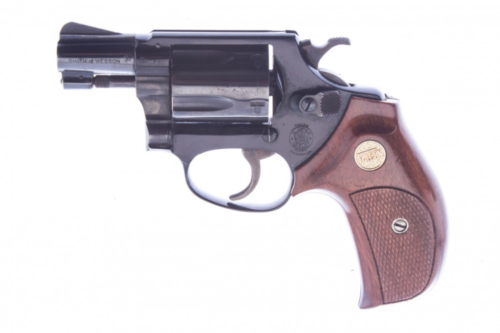 Revolver Smith & Wesson M37 Airweight č.1