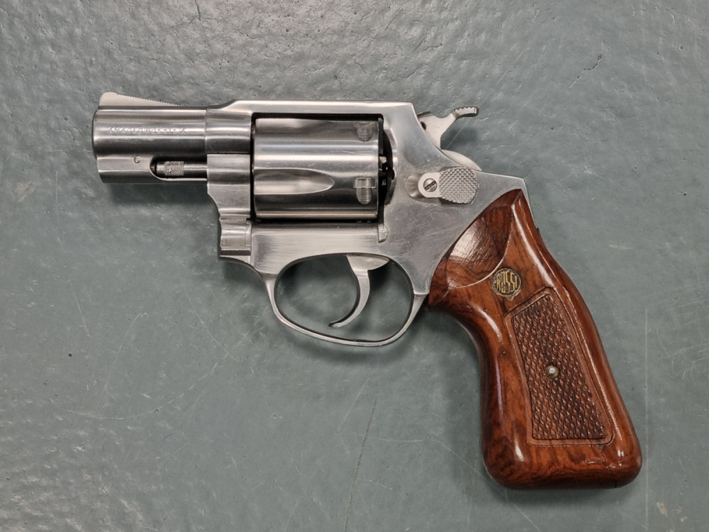 Revolver Amadeo Rossi 873 - KOMISE